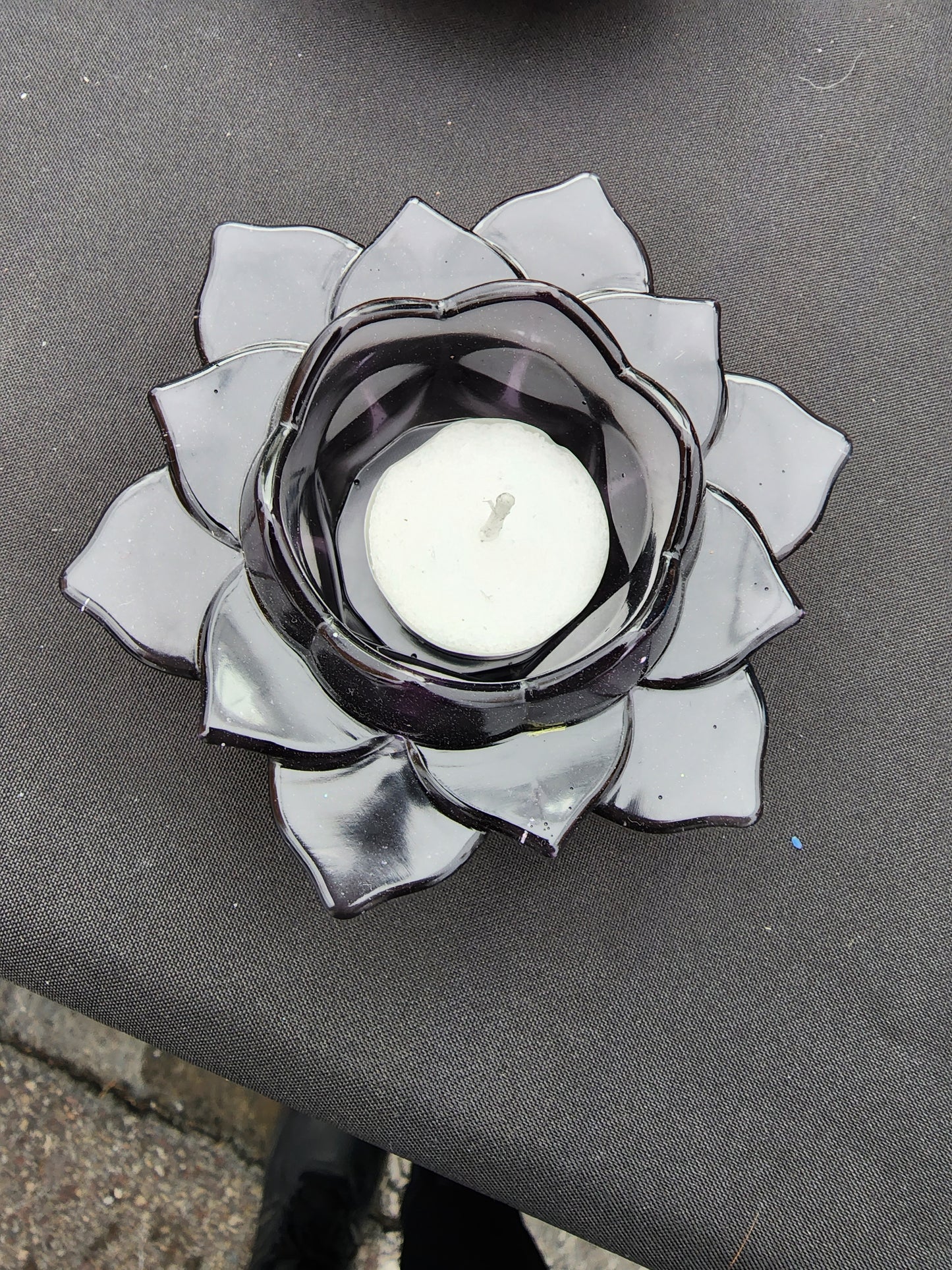 Resin Tea Candle Holder w. Candle