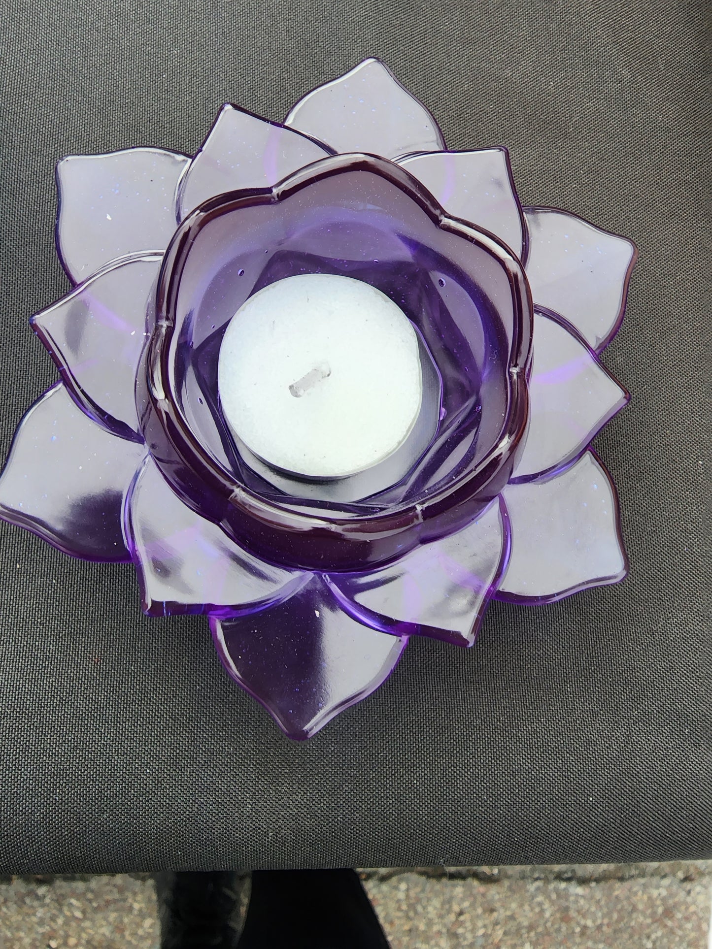 Resin Tea Candle Holder w. Candle