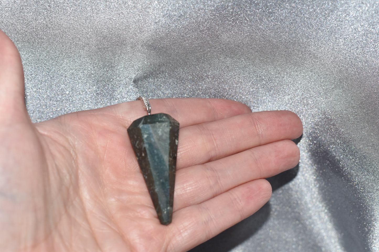 Bloodstone Pendulum