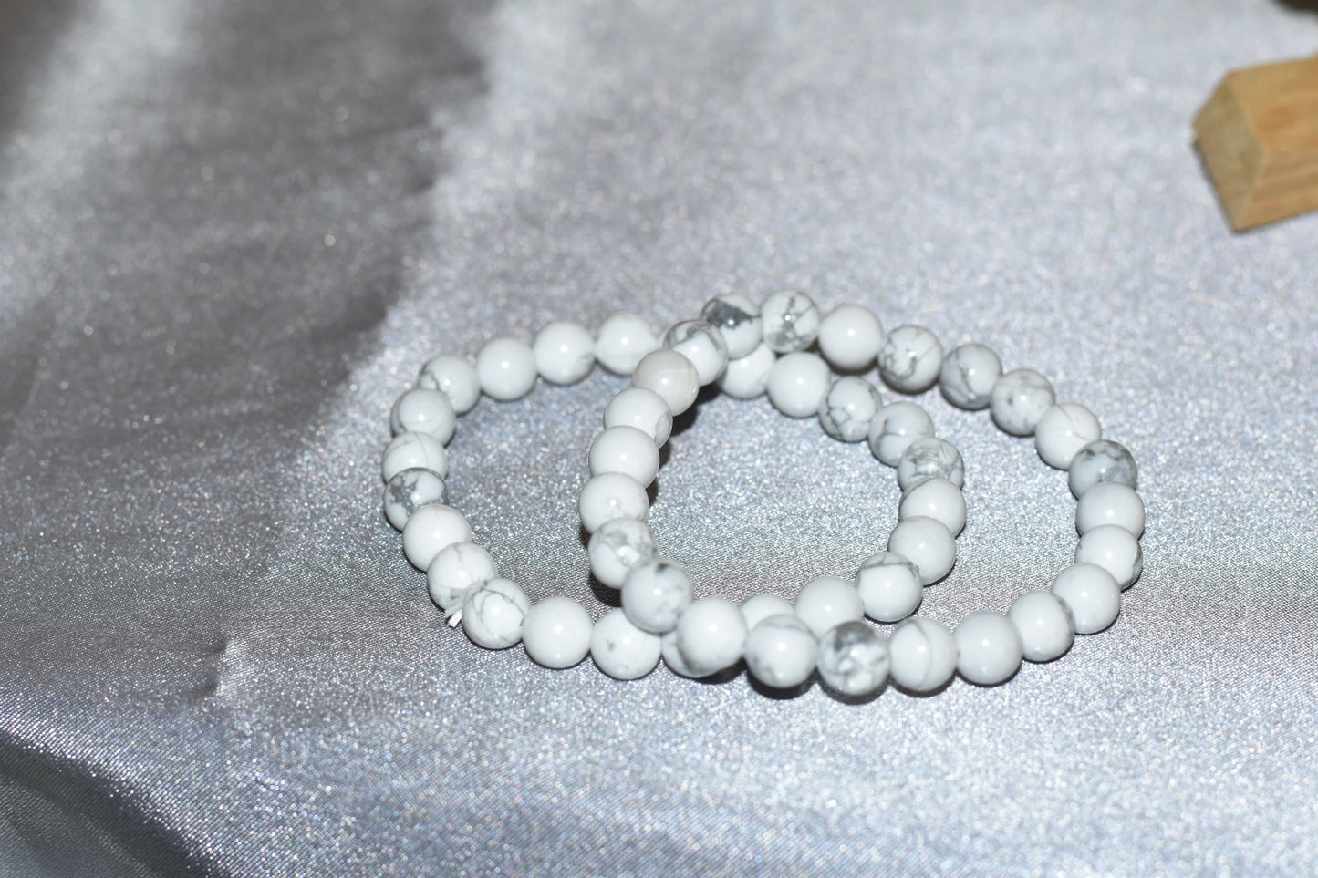 Howlite 8mm Bracelet