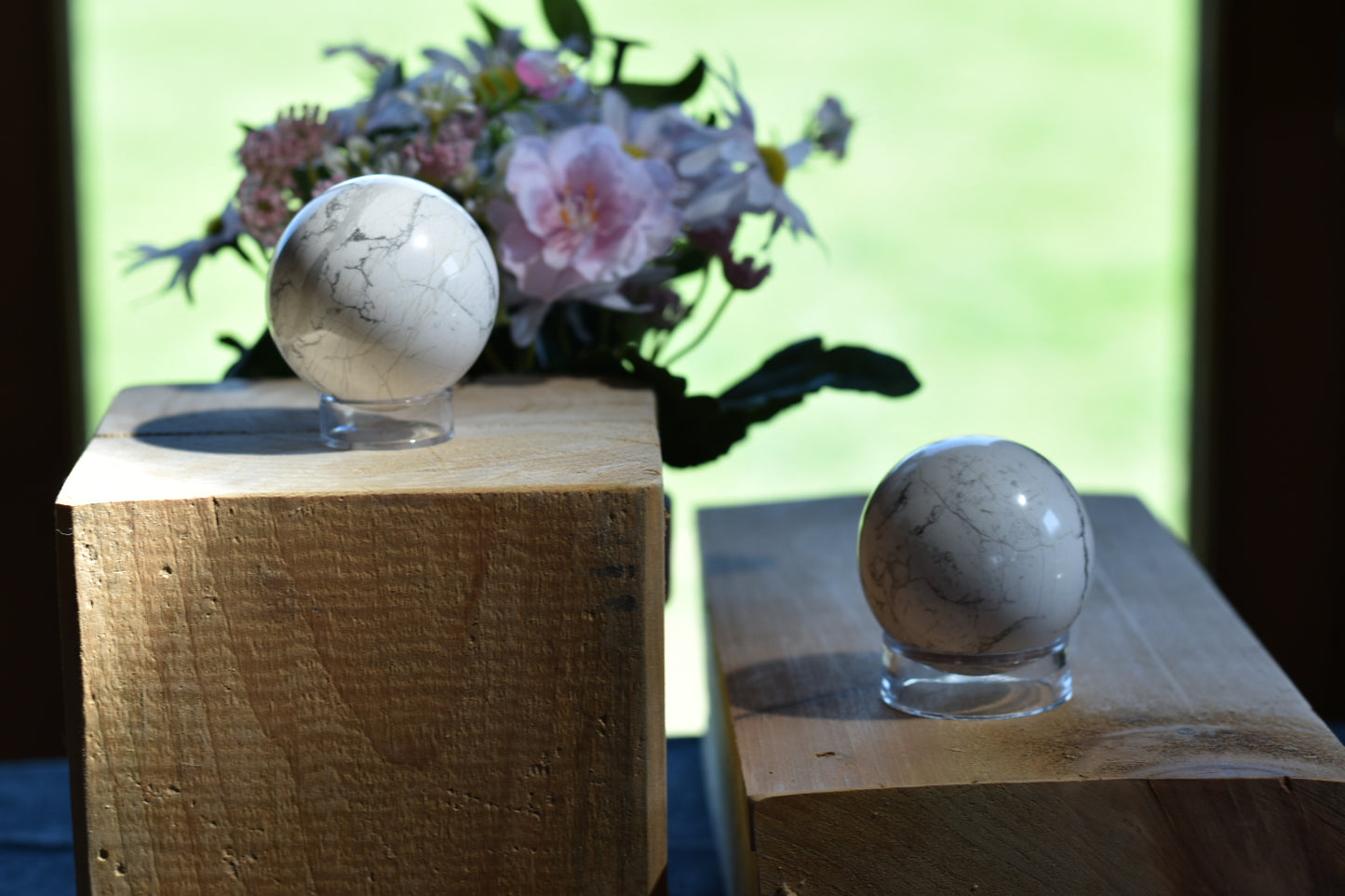 Howlite 48mm Sphere